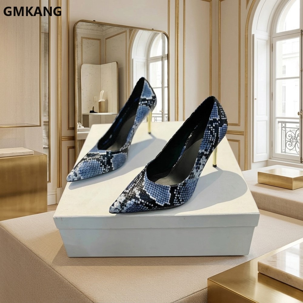 Court Heel Pointed - Scarpe da donna con stampa serpente,