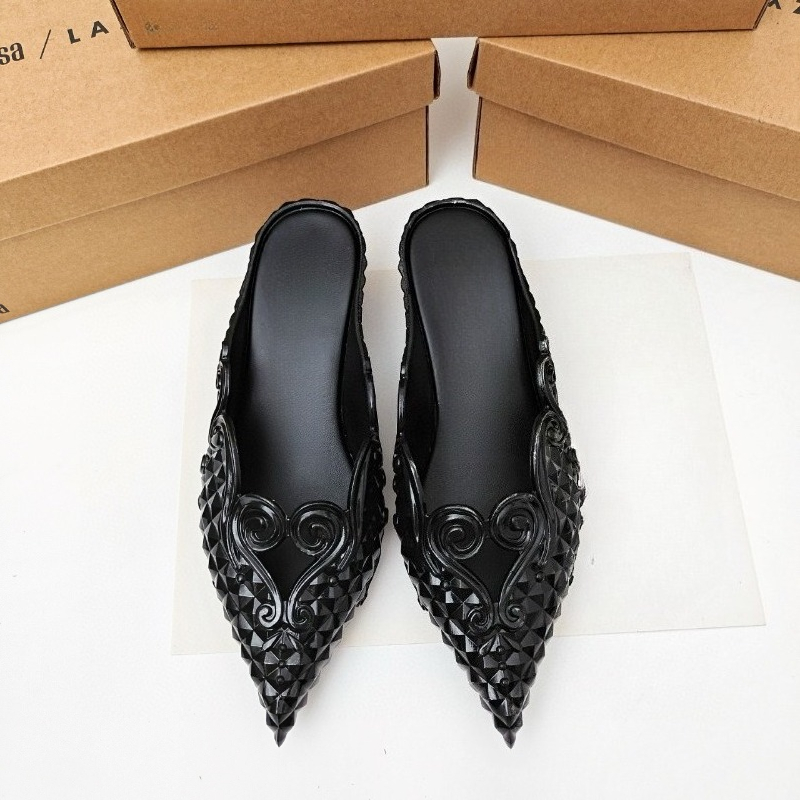 Court Heel Pointed - Scarpe da Donna con Tacco Basso