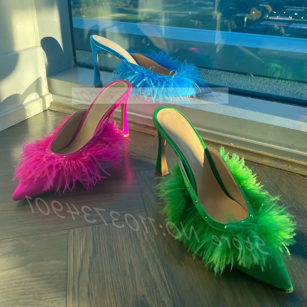 Mules con tacco in piume di st - Court Heel Pointed recensione e prezzo