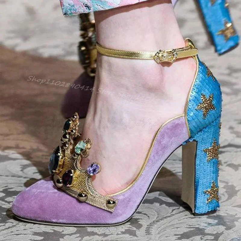 Stile di corte Corona di crist - Court Heel Pointed recensione e prezzo