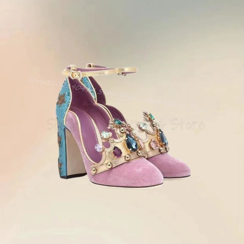 Stile di corte Corona di crist - Court Heel Pointed recensione e prezzo